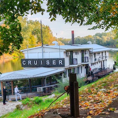 Cruiser Restoran Ćuprija Eksteriør billede