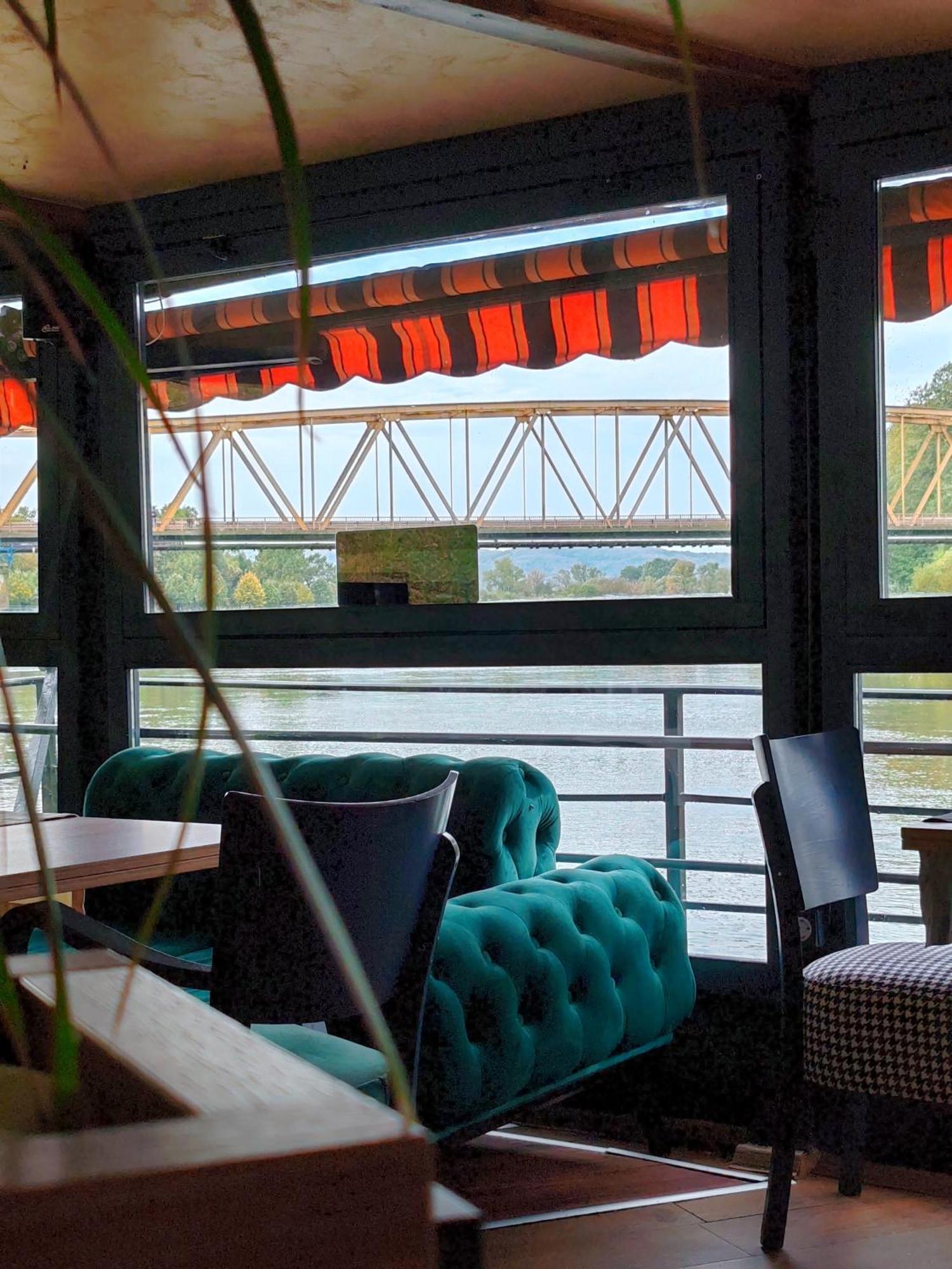 Cruiser Restoran Ćuprija Eksteriør billede